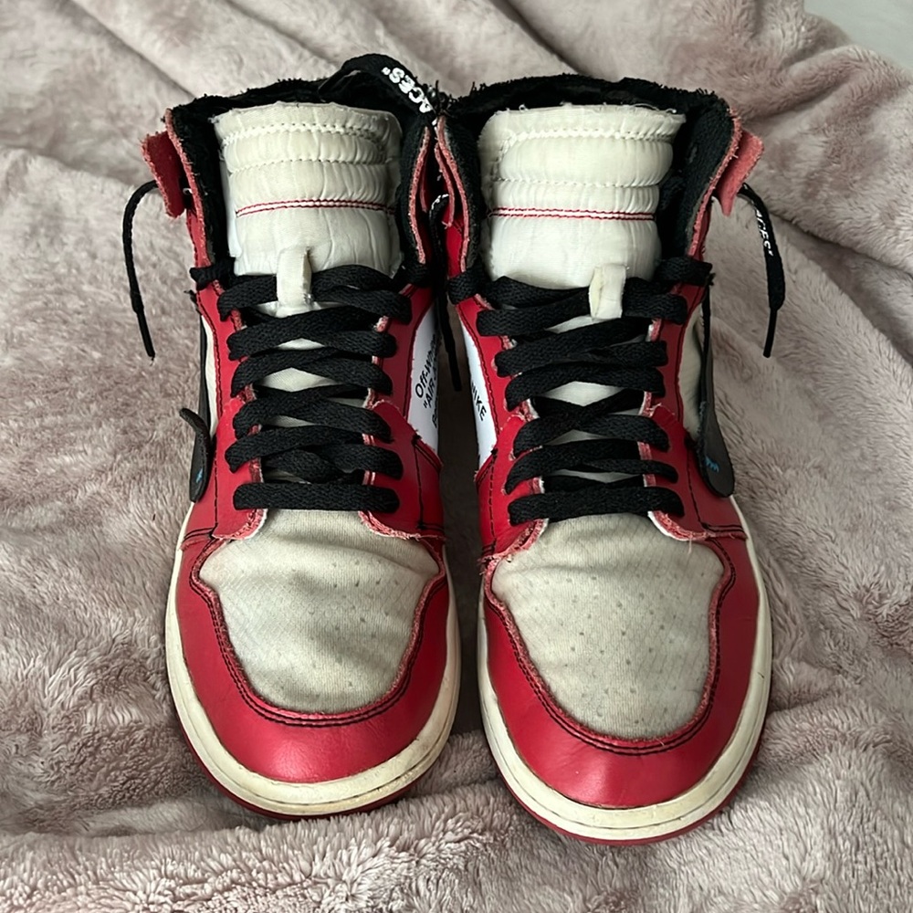 Chicago off-white Jordan 1